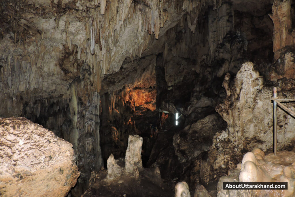 Koteshwar Mahadev Cave