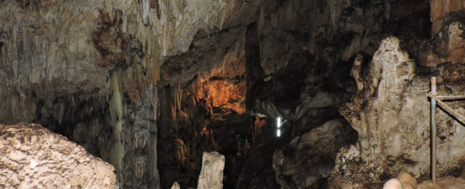 Koteshwar Mahadev Cave