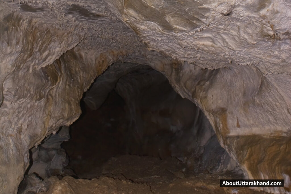 Vashishta Cave - About Uttarakhand