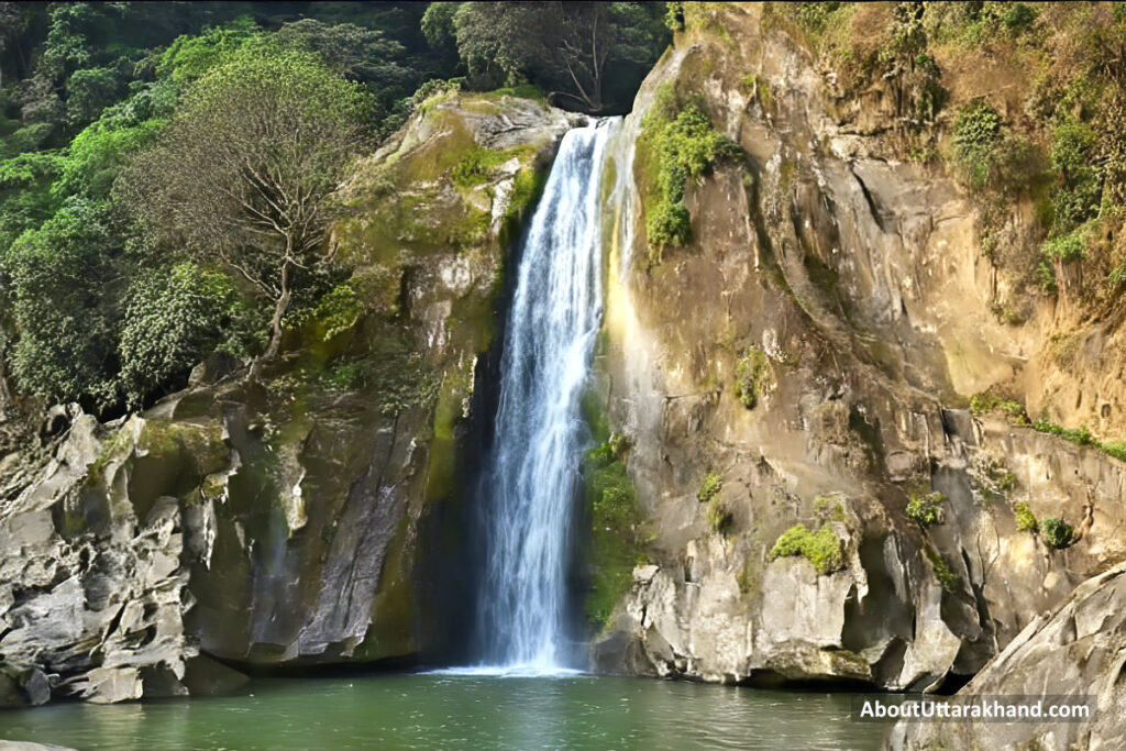 Jharipani Falls